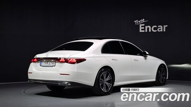 Mercedes-Benz E-Class из Кореи Encar