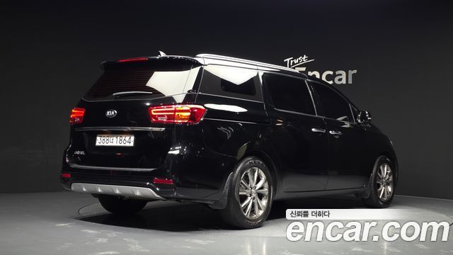 Kia Carnival из Кореи Encar