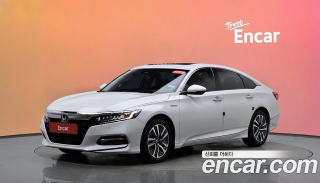 Honda Accord 2.0 Hybrid Touring — пробег 60 415 км — фото 1 из 5