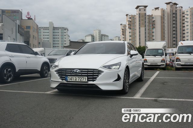 Hyundai Sonata Premium Plus — пробег 106 983 км — фото 1 из 5