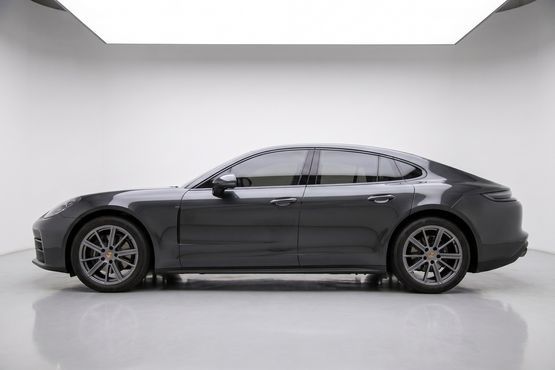 Porsche Panamera 2.9 AWD — пробег 13 150 км — фото 1 из 5