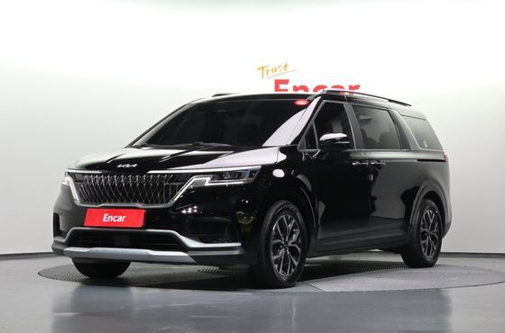 Kia Carnival 9-Seater Prestige — пробег 45 737 км — фото 1 из 5