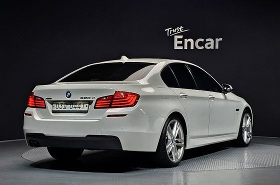 BMW 5-Series 520d xDrive M Aero Dynamic — пробег 166 017 км — фото 2 из 5