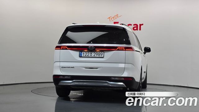 Kia Carnival из Кореи Encar