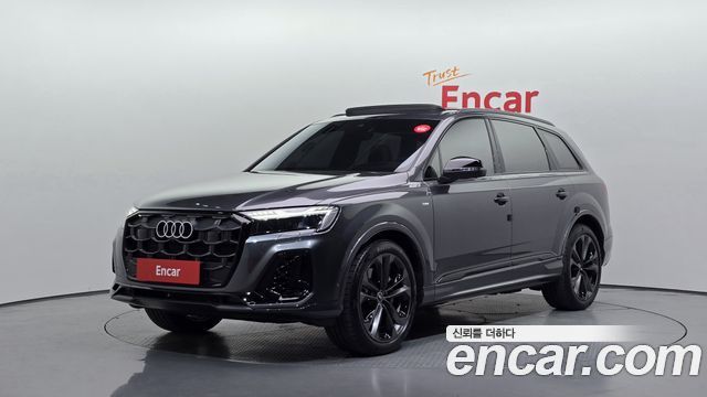 Audi Q7 55 TFSI Quattro Premium — пробег 9 427 км — фото 1 из 5
