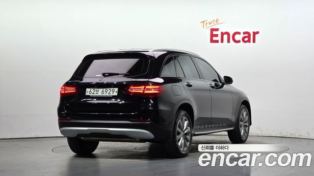 Mercedes-Benz GLC-Class GLC350e 4MATIC — пробег 60 695 км — фото 2 из 5