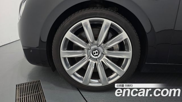 Bentley Flying Spur из Кореи Encar