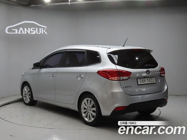 Kia Carens из Кореи Encar