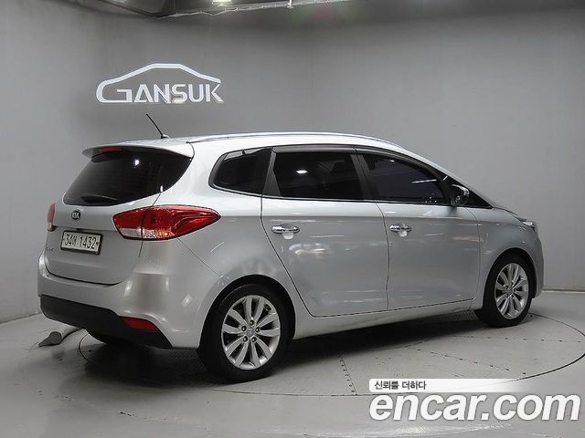 Kia Carens из Кореи Encar