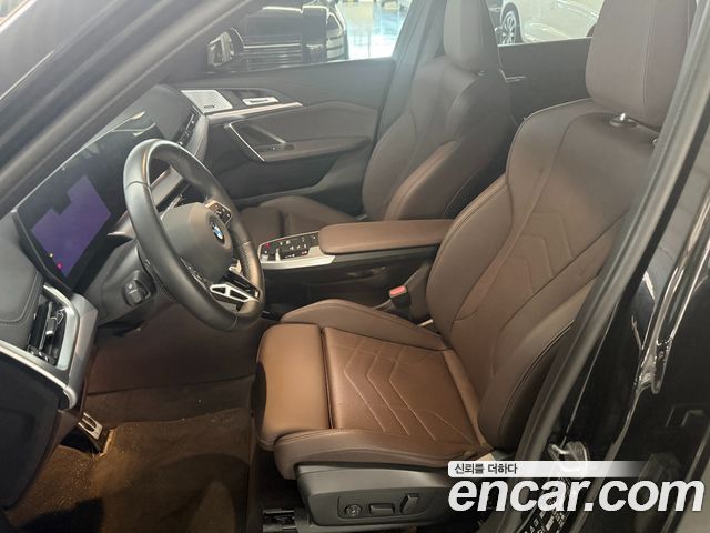 BMW X1 xDrive 20i M Sport — пробег 13 047 км — фото 5 из 5