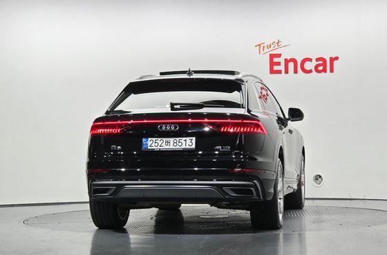 Audi Q8 45 TDI Quattro Premium — пробег 66 173 км — фото 4 из 5