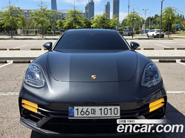 Porsche Panamera 2.9 AWD E-Hybrid — пробег 5 000 км — фото 1 из 5
