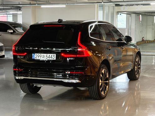 Volvo XC60 B5 Ultra Bright — пробег 1 475 км — фото 2 из 5