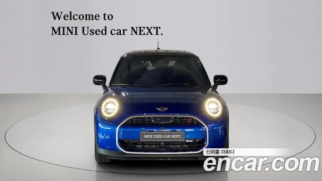 Mini Cooper Favoured — пробег 4 124 км — фото 3 из 5