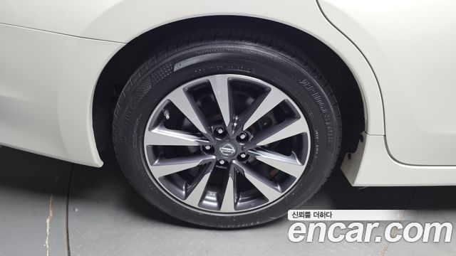 Nissan Altima из Кореи Encar