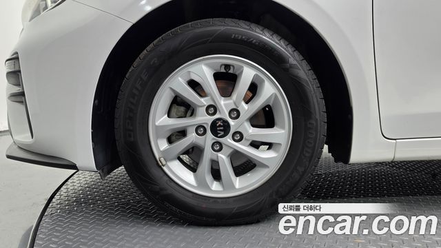 Kia K3 из Кореи Encar