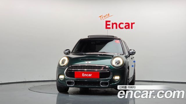 Mini Cooper 5Door Standard 3rd — пробег 72 627 км — фото 3 из 5