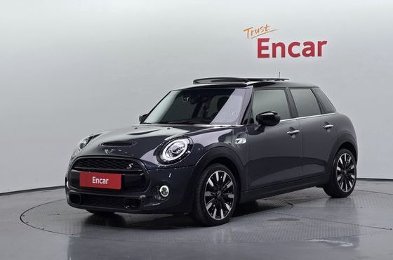 Mini Cooper 5Door HIGH 3rd — пробег 37 927 км — фото 1 из 5