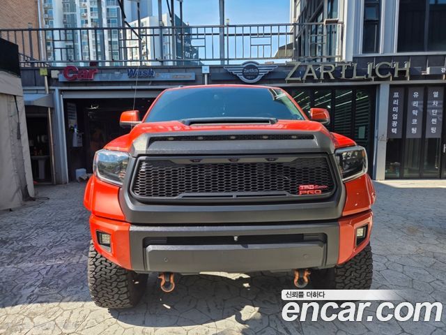 Toyota Tundra 5.7 — пробег 124 000 км — фото 1 из 5