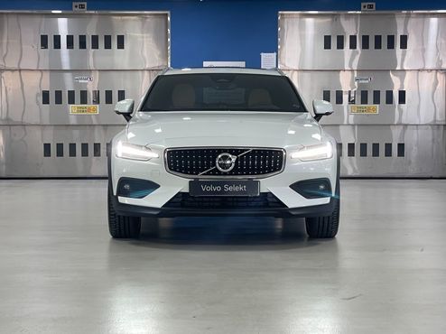 Volvo V60 B5 Ultra AWD — пробег 7 156 км — фото 3 из 5