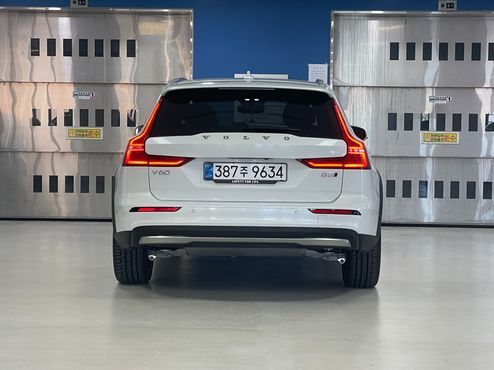 Volvo V60 B5 Ultra AWD — пробег 7 156 км — фото 4 из 5