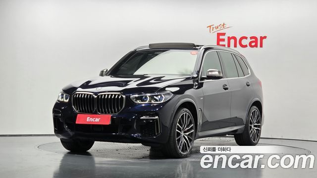 BMW X5 M50i — пробег 56 109 км — фото 1 из 5