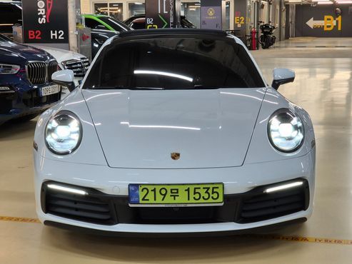 Porsche 911 Carrera 4 — пробег 27 810 км — фото 2 из 5