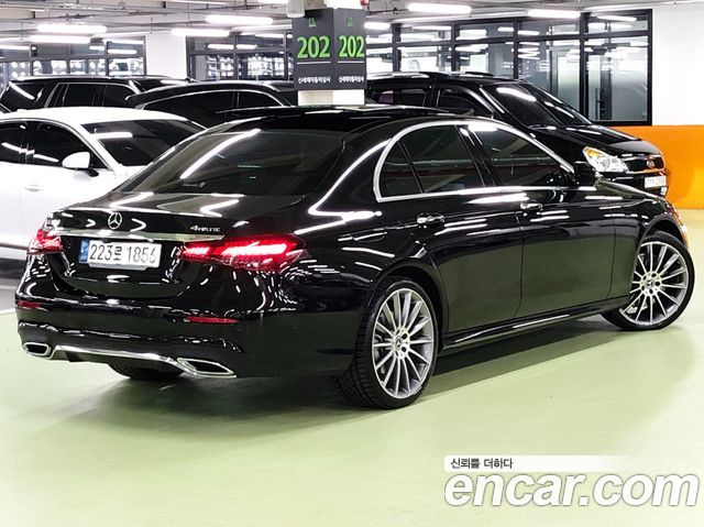 Mercedes-Benz E-Class из Кореи Encar