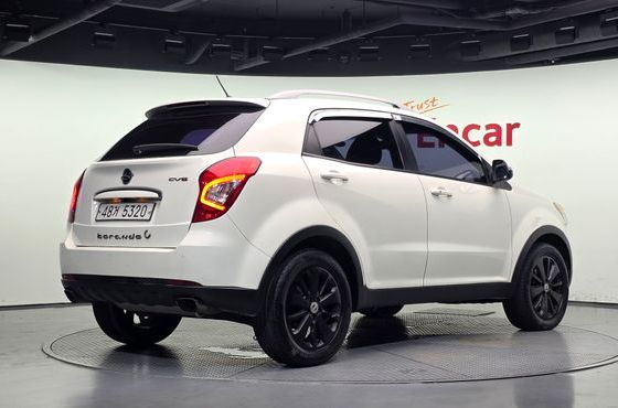 Ssangyong KORANDO 2.0 CVT 2WD High-Deluxe — пробег 187 305 км — фото 2 из 5