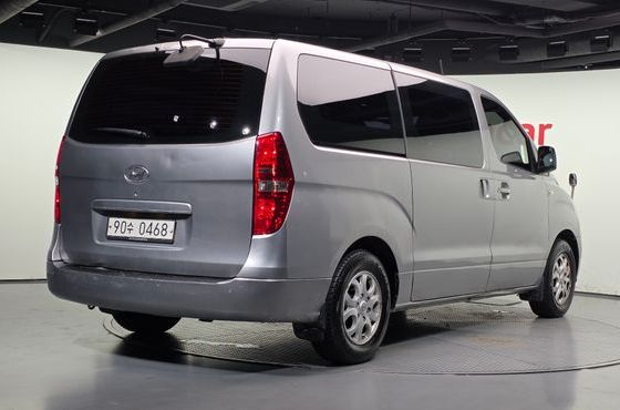 Hyundai Starex 3-Seater VAN CVX Deluxe — пробег 230 061 км — фото 2 из 5