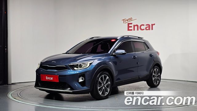 Kia Stonic из Кореи Encar