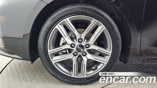 Kia K3 Luxury — пробег 81 780 км — фото 5 из 5