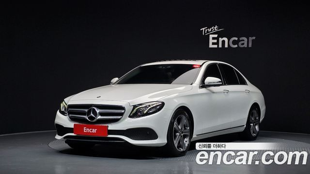 Mercedes-Benz E-Class E300 4MATIC Avnatgarde — пробег 99 445 км — фото 1 из 5