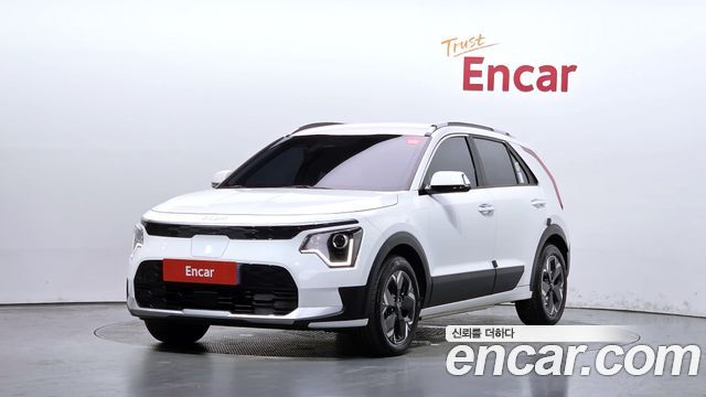 Kia Niro Air — пробег 2 152 км — фото 1 из 5