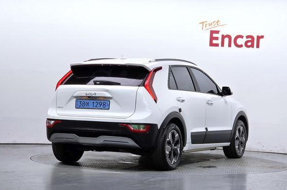 Kia Niro Air — пробег 2 152 км — фото 2 из 5