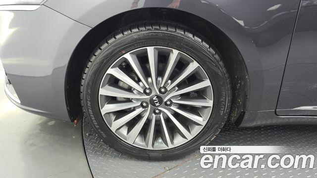 Kia K7 из Кореи Encar