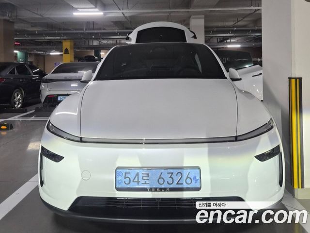Tesla Model Y RWD — пробег 500 км — фото 1 из 5