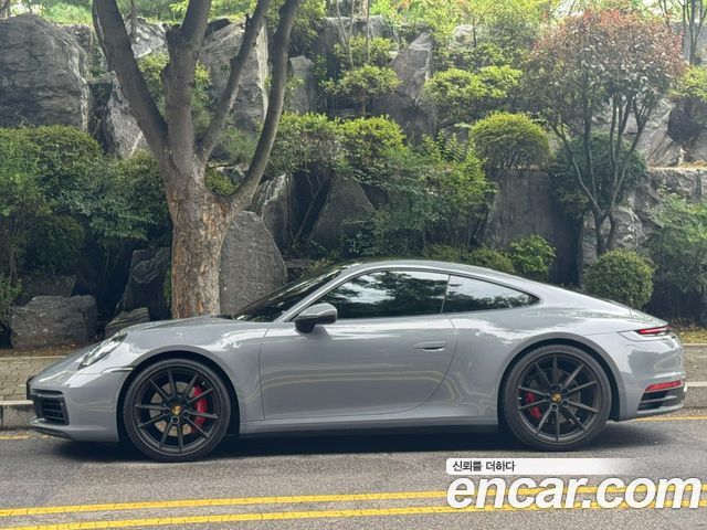Porsche 911 Carrera 4S — пробег 17 000 км — фото 2 из 5