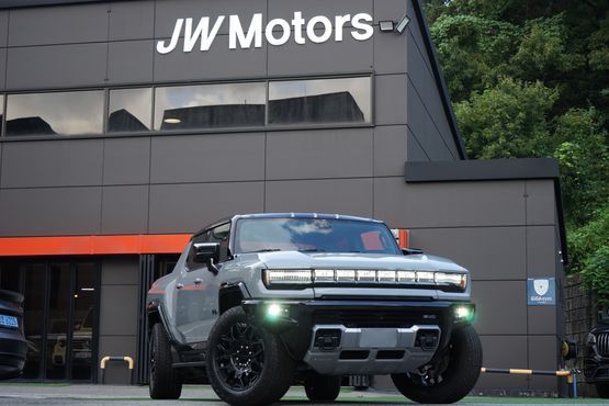 GMC Hummer EV e4WD — пробег 45 км — фото 1 из 5