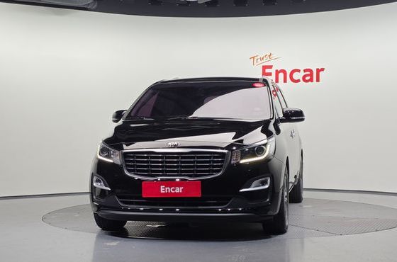 Kia Carnival 11-Seater Prestige — пробег 96 251 км — фото 3 из 5