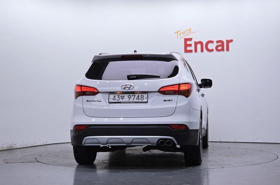 Hyundai Santafe Diesel(e-VGT) 2.0 2WD Premium — пробег 100 070 км — фото 4 из 5