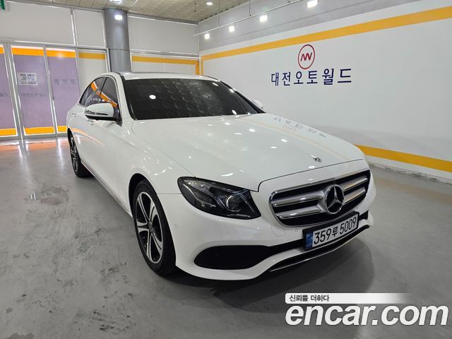 Mercedes-Benz E-Class E300 4MATIC Avnatgarde — пробег 86 480 км — фото 3 из 5