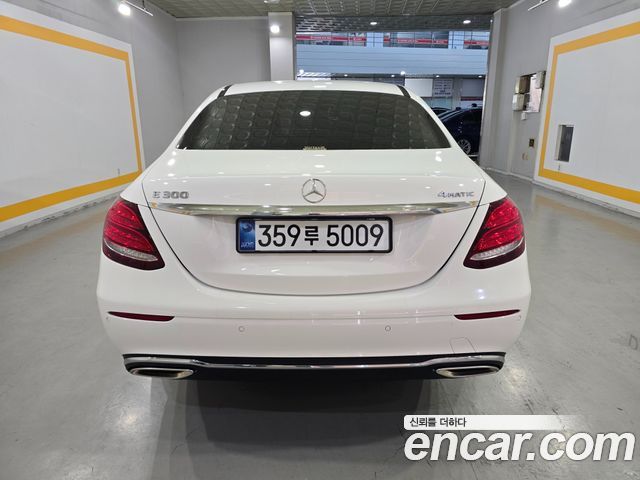 Mercedes-Benz E-Class E300 4MATIC Avnatgarde — пробег 86 480 км — фото 5 из 5