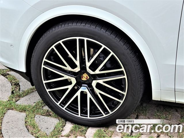Porsche Cayenne 3.0 Coupe — пробег 15 800 км — фото 5 из 5