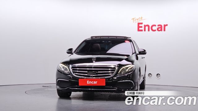 Mercedes-Benz E-Class E400 4MATIC Exclusive — пробег 112 449 км — фото 3 из 5