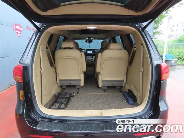 Kia Carnival 9-seater Noblesse — пробег 164 208 км — фото 5 из 5