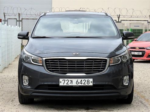 Kia Carnival 11-seater Luxury — пробег 121 394 км — фото 1 из 5