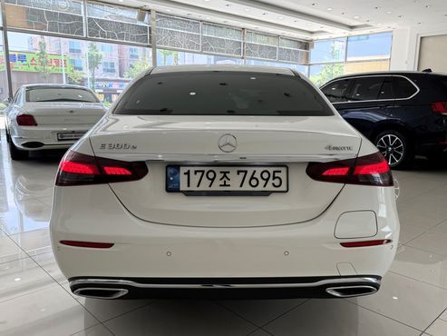 Mercedes-Benz E-Class E300e 4MATIC Exclusive — пробег 139 150 км — фото 4 из 5