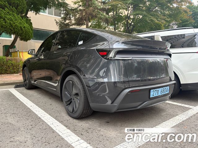 Tesla Model Y Premium RWD — пробег 1 988 км — фото 4 из 5