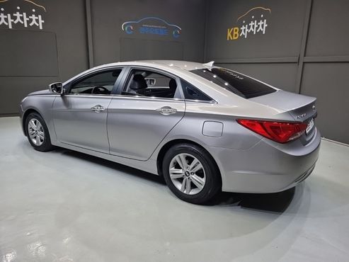 Hyundai Sonata CVVL Smart — пробег 132 649 км — фото 2 из 5